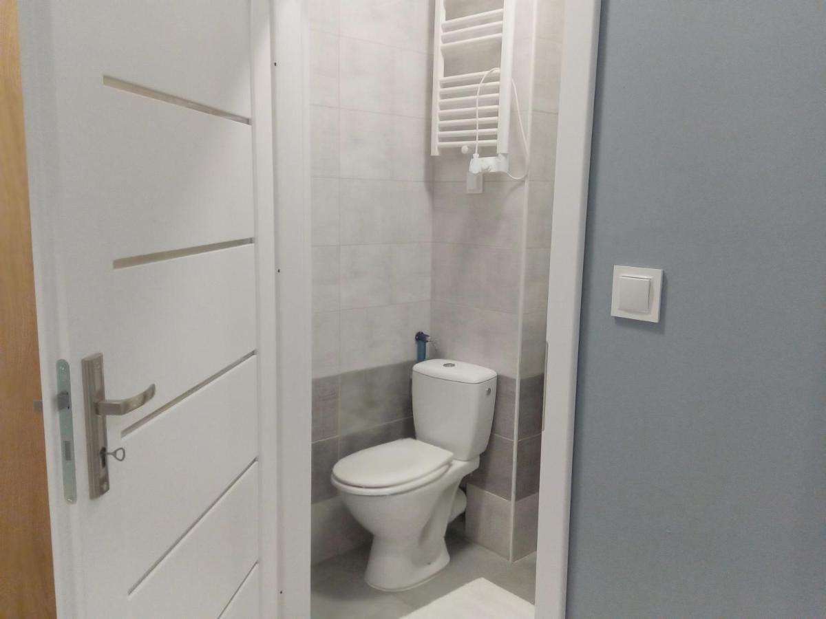 Roza- Lotnisko Appartement Wrocław Buitenkant foto
