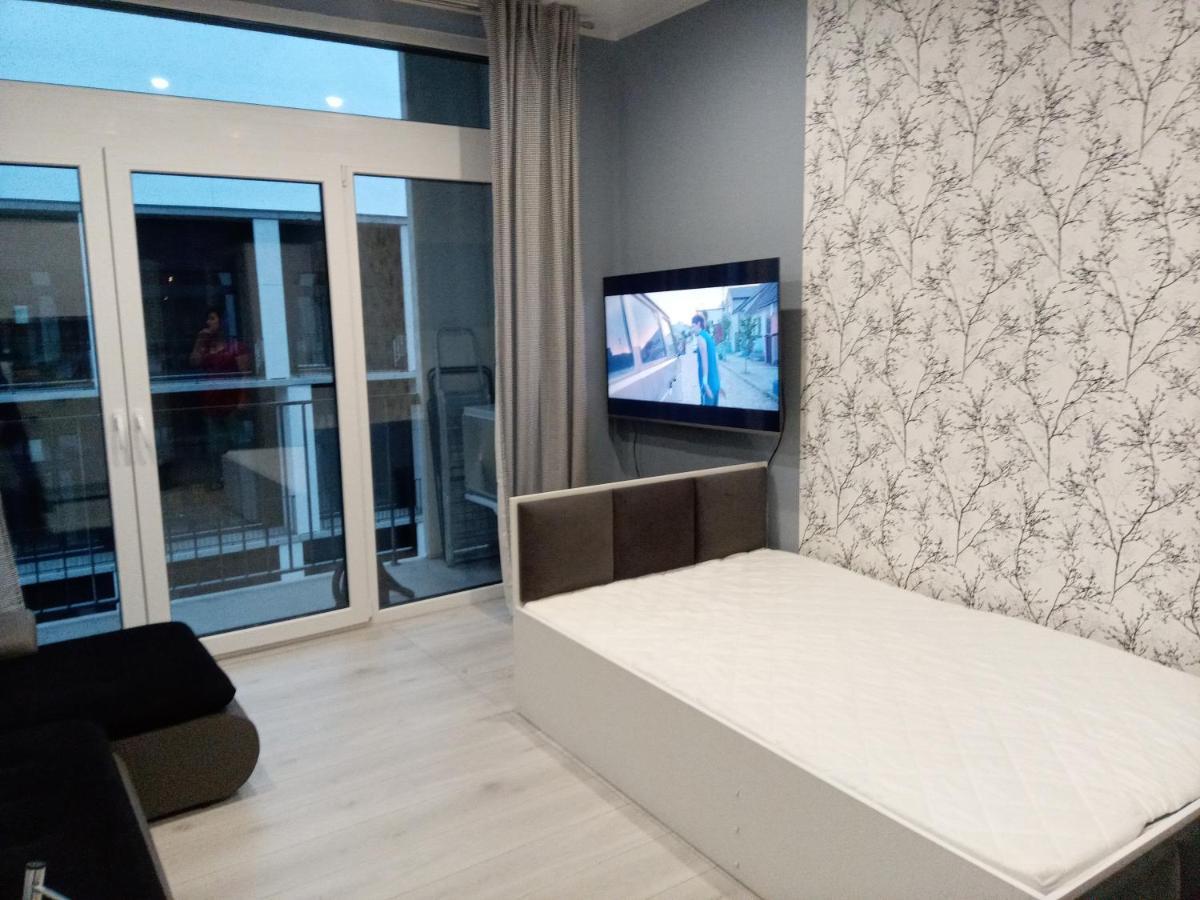 Roza- Lotnisko Appartement Wrocław Buitenkant foto