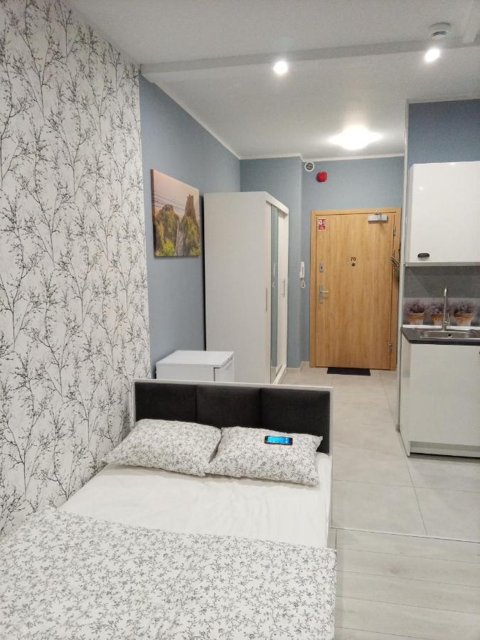Roza- Lotnisko Appartement Wrocław Buitenkant foto