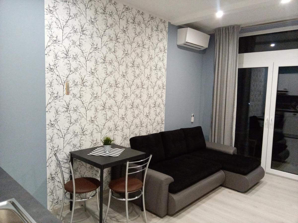 Roza- Lotnisko Appartement Wrocław Buitenkant foto