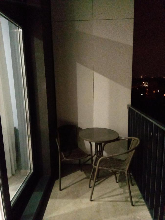 Roza- Lotnisko Appartement Wrocław Buitenkant foto